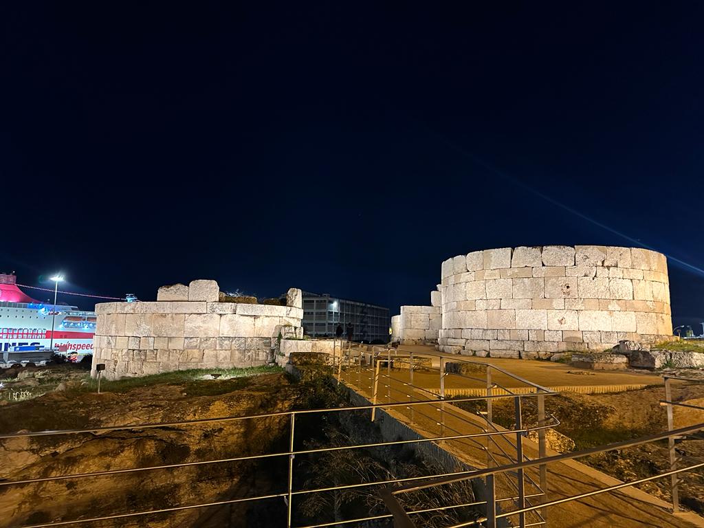 Ο αρχαιολογικός χώρος της Ηετιώνειας Πύλης«φωτίζει» τον Πειραιά